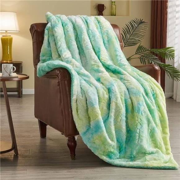 Super Soft Faux Fur Throw Blanket for Couch Multi Green Sherpa Fuzzy Plush Warm - Picture 1 of 6